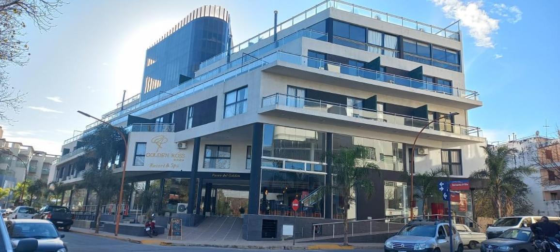 Golden Ross Ξενοδοχείο Βίλα Κάρλος Παζ Εξωτερικό φωτογραφία