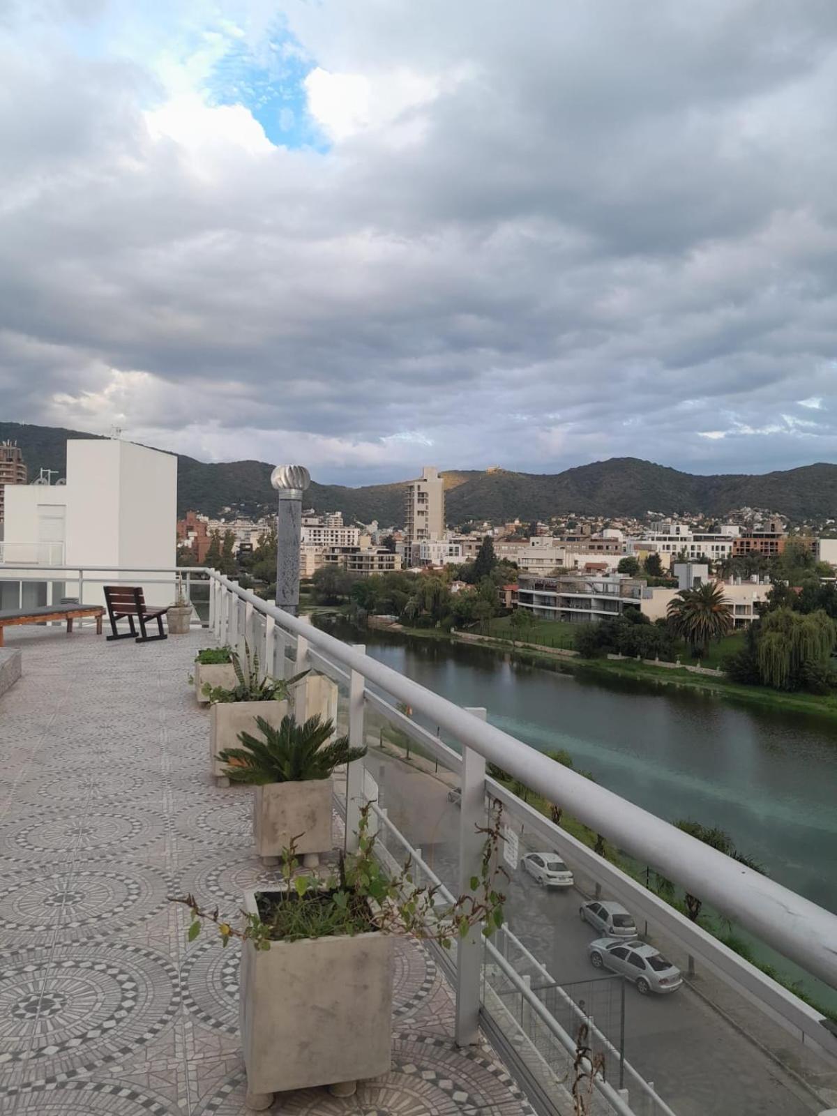 Golden Ross Ξενοδοχείο Βίλα Κάρλος Παζ Εξωτερικό φωτογραφία